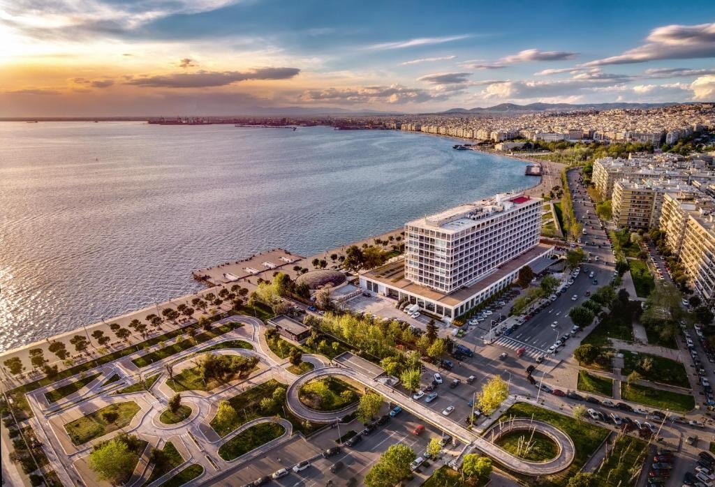 НОВА ГОДИНА 2027 В СОЛУН - MAKEDONIA PALACE HOTEL 5* / ПАКЕТ 4 НОЩУВКИ В ПЕРИОД: 30.12.2026 - 03.01.2027
