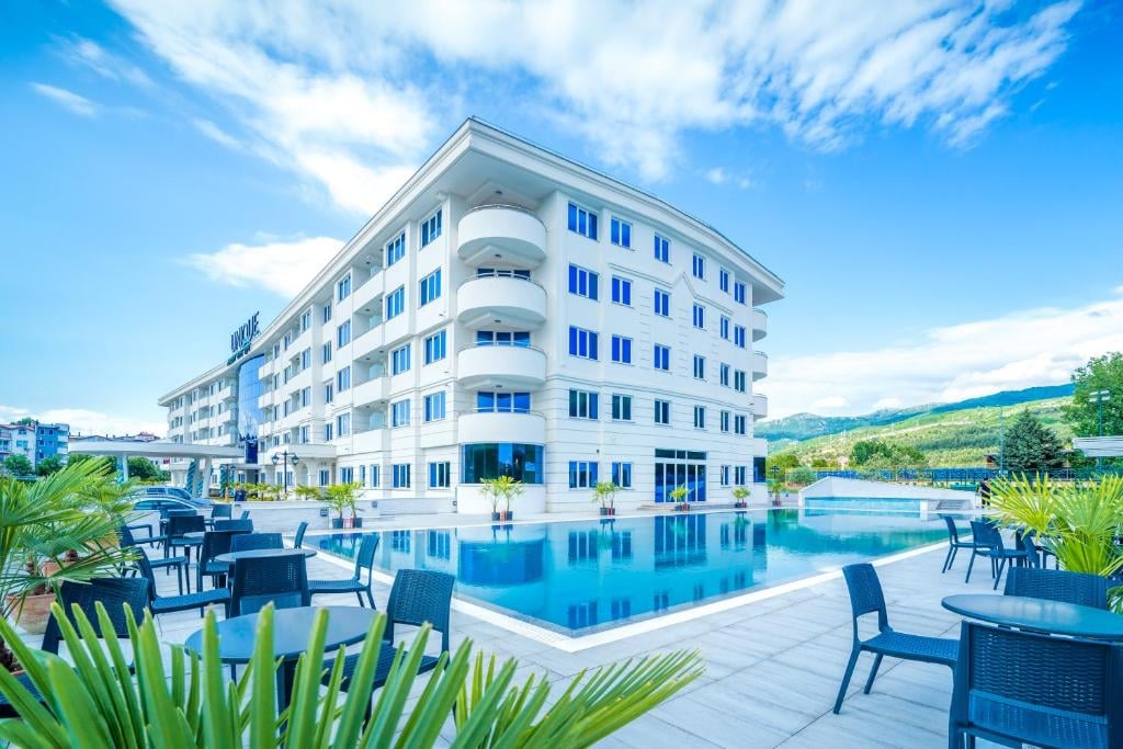 НОВА ГОДИНА 2026 В ОХРИД - UNIQUE RESORT & SPA 4* / ПАКЕТ 2 НОЩУВКИ В ПЕРИОД: 30.12.2025 - 02.01.2026 Г.